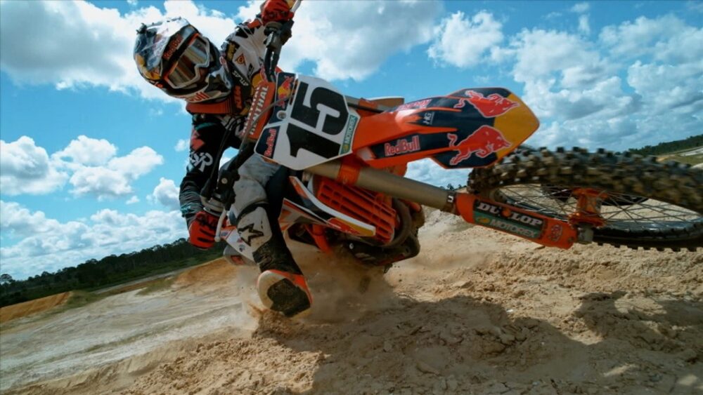 Red Bull Erzbergrodeo 2023 – TeraVolt entwickelt technisches Konzept zur Datenmessung und visualisiert mit live AR- und VR-Grafiken die Fernsehübertragung  